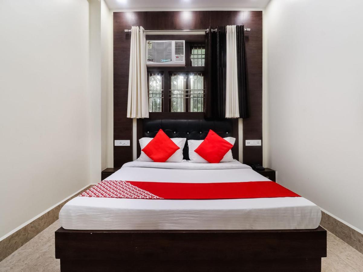 Oyo 74578 Hotel Al-Diyafa Hyderabad Bagian luar foto
